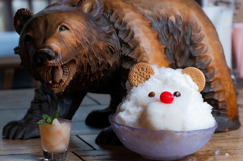 口福氷「シロクマ杏仁氷」